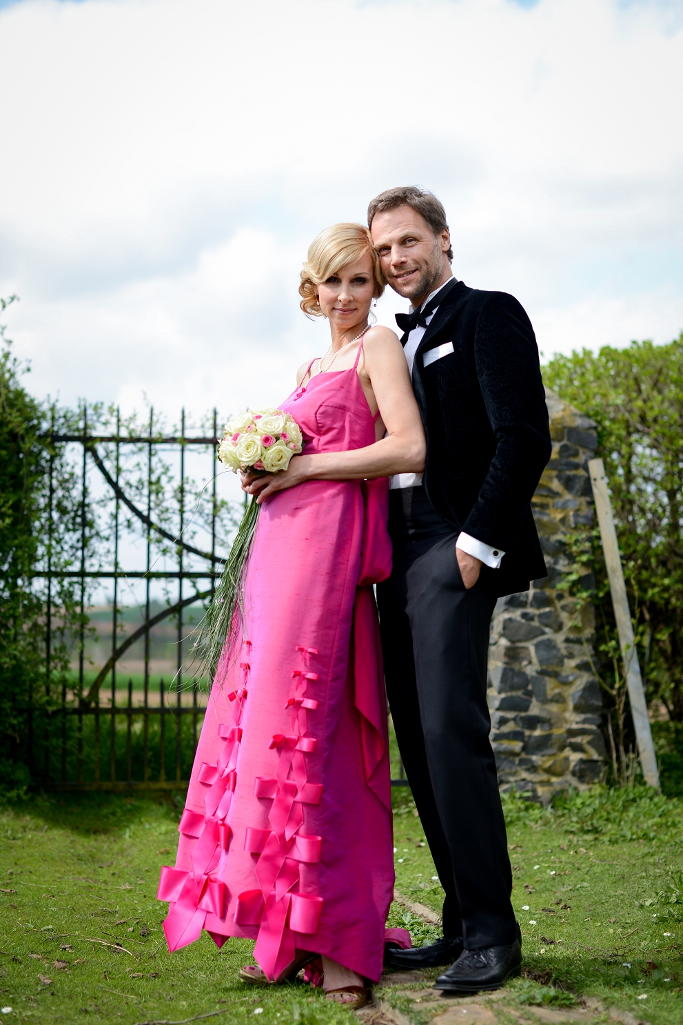 Brautkleid Pink mit Schleifen, Haute-Couture-Anfertigung von Christina Kreuz